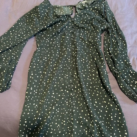 green emerald velvet dress Abercrombie & Fitch Green Dot Fit To Flatter Dress NWT- Size XL  The Saved  Collection